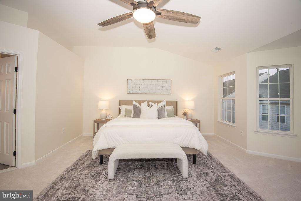 4183 WHITLOW PL, CHANTILLY, Virginia 20151, 4 Bedrooms Bedrooms, ,4 BathroomsBathrooms,Residential,For sale,4183 WHITLOW PL,VAFX2286404 MLS # VAFX2286404