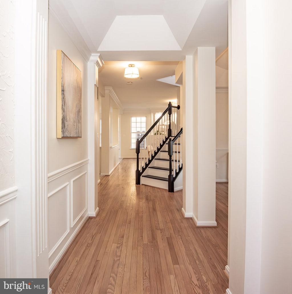 4183 WHITLOW PL, CHANTILLY, Virginia 20151, 4 Bedrooms Bedrooms, ,4 BathroomsBathrooms,Residential,For sale,4183 WHITLOW PL,VAFX2286404 MLS # VAFX2286404