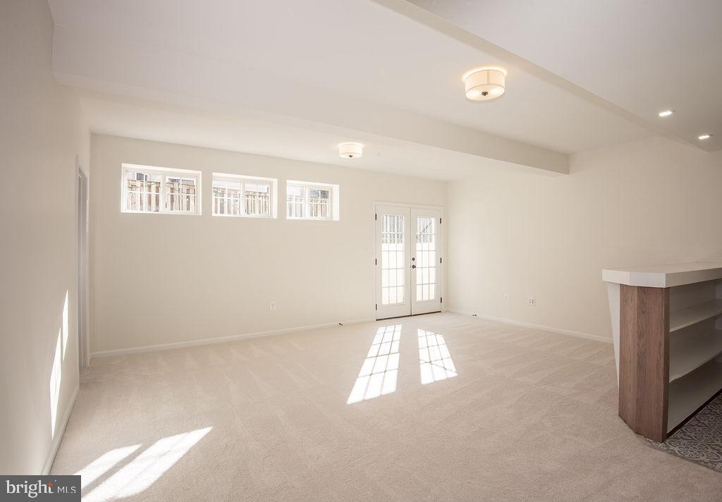 4183 WHITLOW PL, CHANTILLY, Virginia 20151, 4 Bedrooms Bedrooms, ,4 BathroomsBathrooms,Residential,For sale,4183 WHITLOW PL,VAFX2286404 MLS # VAFX2286404