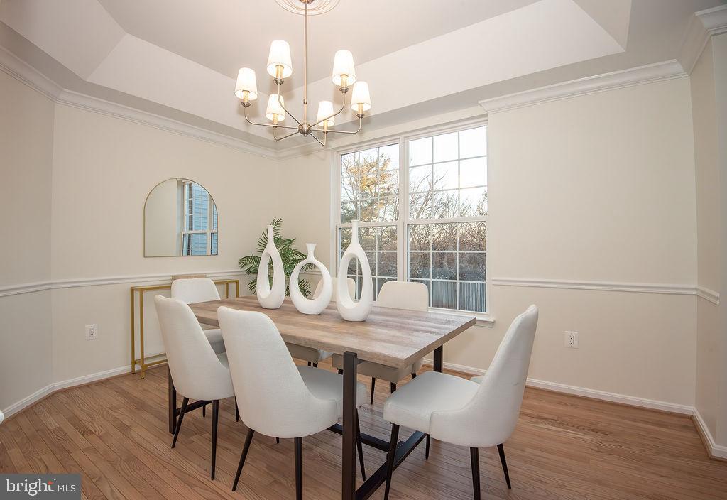 4183 WHITLOW PL, CHANTILLY, Virginia 20151, 4 Bedrooms Bedrooms, ,4 BathroomsBathrooms,Residential,For sale,4183 WHITLOW PL,VAFX2286404 MLS # VAFX2286404