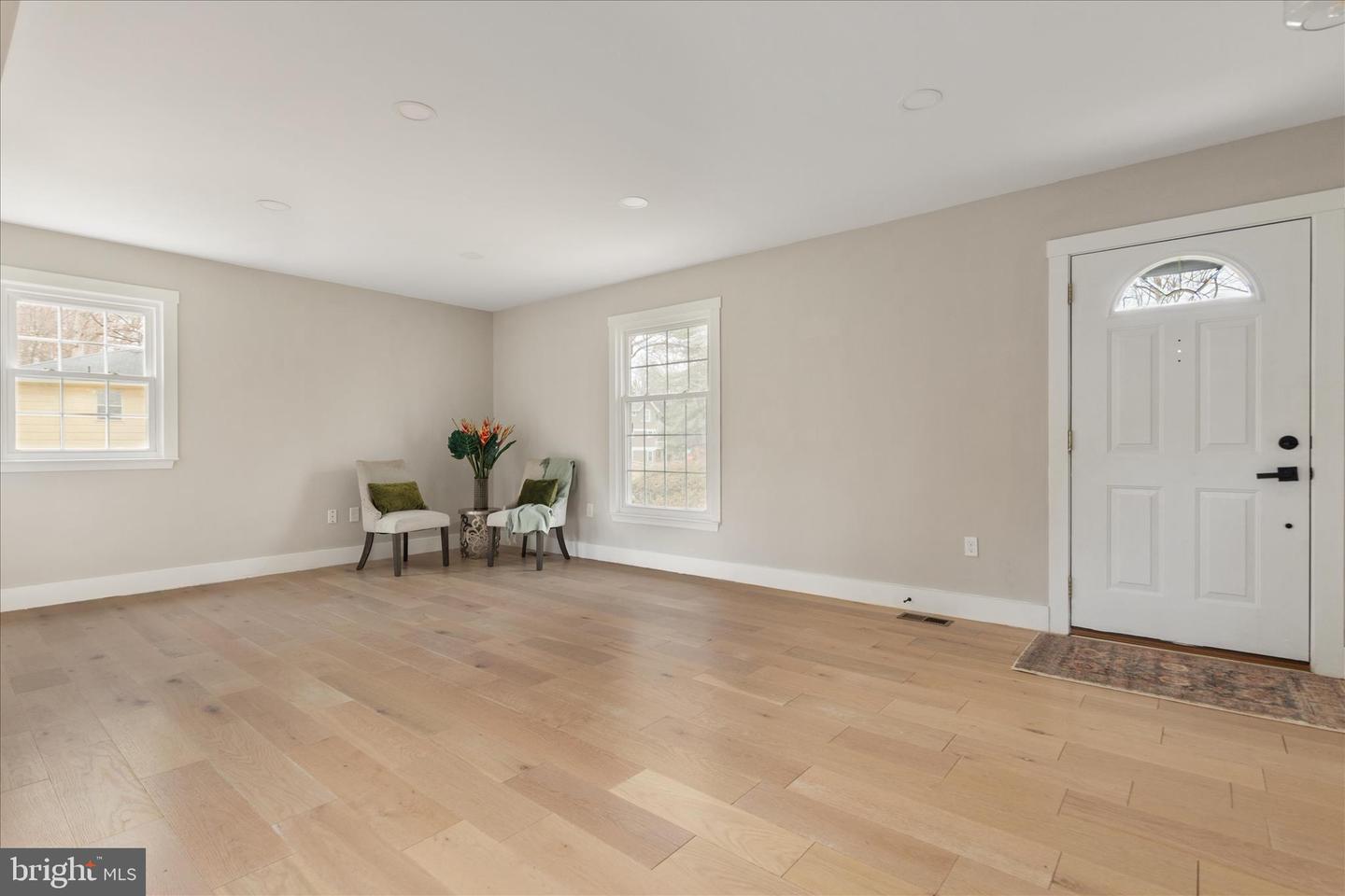 1002 KERGE CT SE, VIENNA, Virginia 22180, 5 Bedrooms Bedrooms, ,3 BathroomsBathrooms,Residential,For sale,1002 KERGE CT SE,VAFX2286428 MLS # VAFX2286428