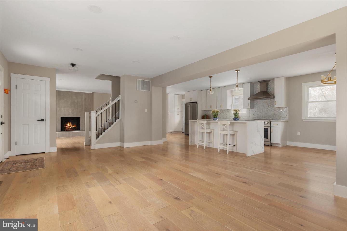 1002 KERGE CT SE, VIENNA, Virginia 22180, 5 Bedrooms Bedrooms, ,3 BathroomsBathrooms,Residential,For sale,1002 KERGE CT SE,VAFX2286428 MLS # VAFX2286428