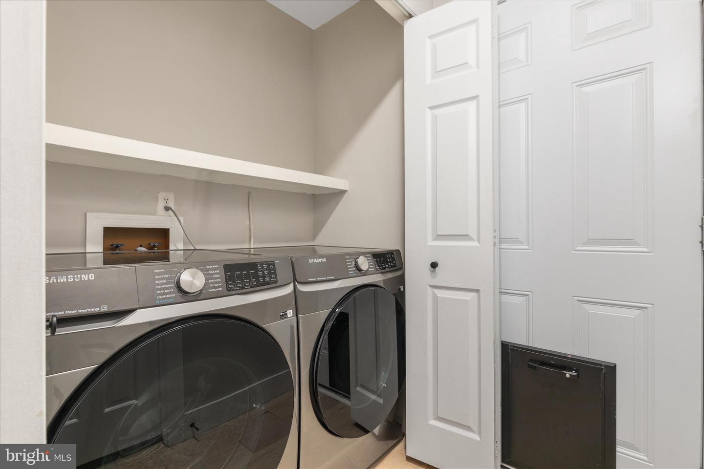 1002 KERGE CT SE, VIENNA, Virginia 22180, 5 Bedrooms Bedrooms, ,3 BathroomsBathrooms,Residential,For sale,1002 KERGE CT SE,VAFX2286428 MLS # VAFX2286428