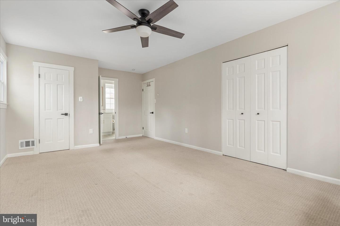 1002 KERGE CT SE, VIENNA, Virginia 22180, 5 Bedrooms Bedrooms, ,3 BathroomsBathrooms,Residential,For sale,1002 KERGE CT SE,VAFX2286428 MLS # VAFX2286428