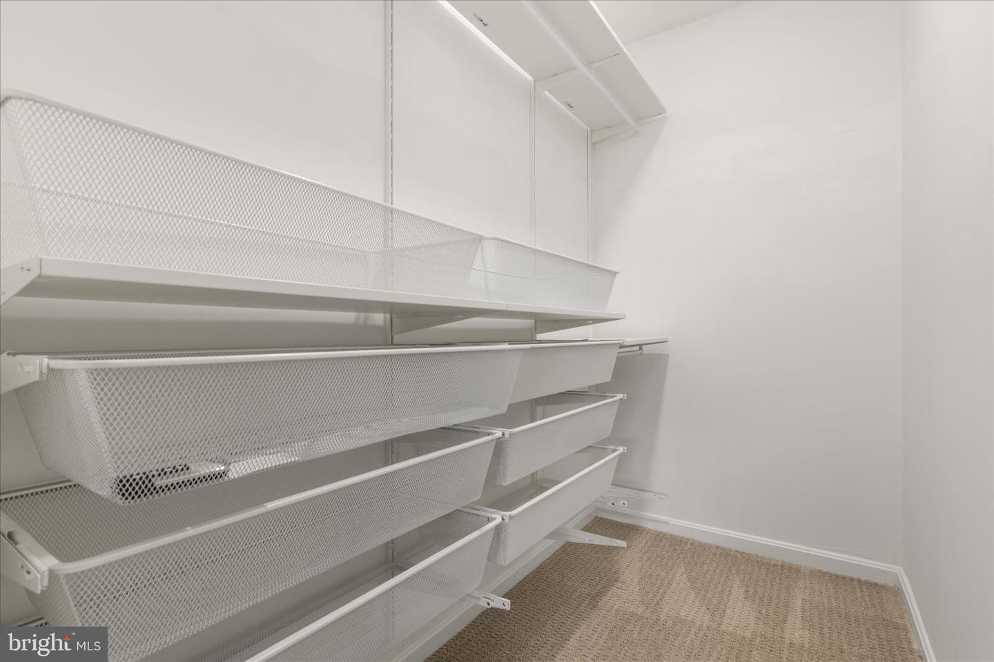 1002 KERGE CT SE, VIENNA, Virginia 22180, 5 Bedrooms Bedrooms, ,3 BathroomsBathrooms,Residential,For sale,1002 KERGE CT SE,VAFX2286428 MLS # VAFX2286428