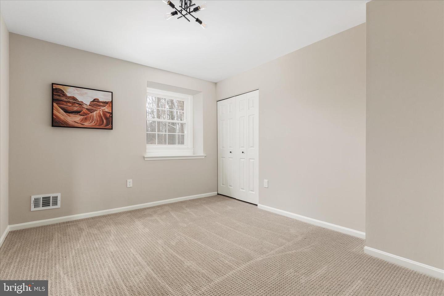 1002 KERGE CT SE, VIENNA, Virginia 22180, 5 Bedrooms Bedrooms, ,3 BathroomsBathrooms,Residential,For sale,1002 KERGE CT SE,VAFX2286428 MLS # VAFX2286428