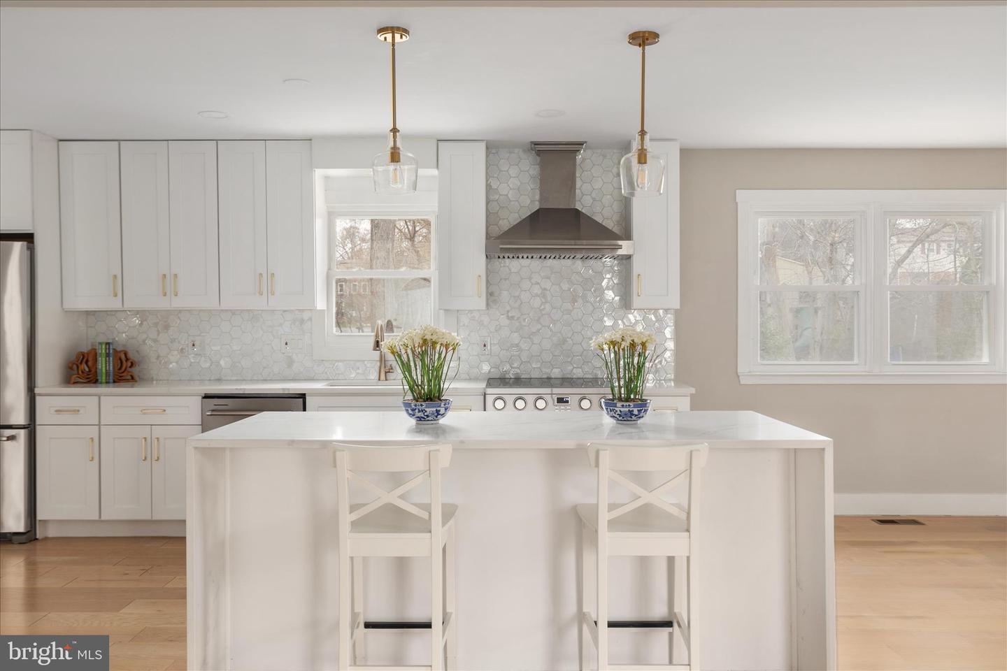 1002 KERGE CT SE, VIENNA, Virginia 22180, 5 Bedrooms Bedrooms, ,3 BathroomsBathrooms,Residential,For sale,1002 KERGE CT SE,VAFX2286428 MLS # VAFX2286428