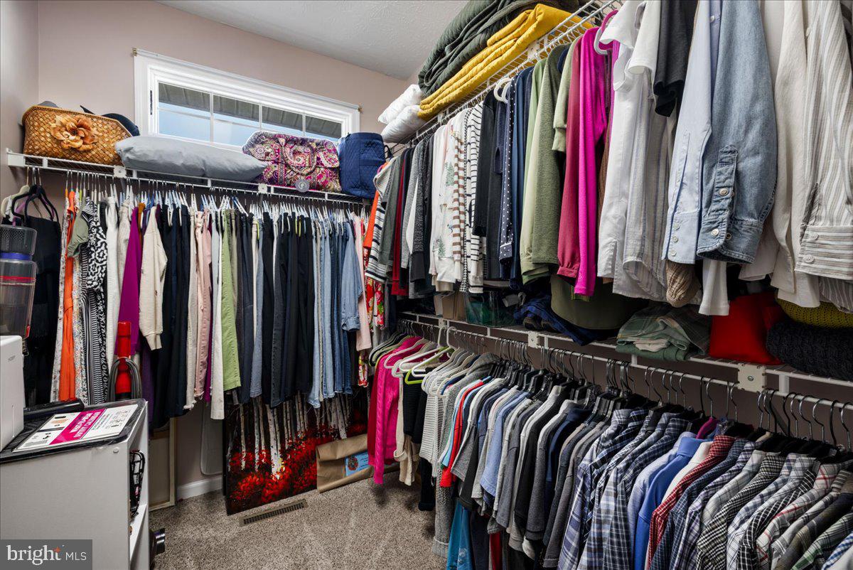 832 WINDER CT, WINCHESTER, Virginia 22601, 3 Bedrooms Bedrooms, 5 Rooms Rooms,2 BathroomsBathrooms,Residential,For sale,832 WINDER CT,VAWI2009800 MLS # VAWI2009800