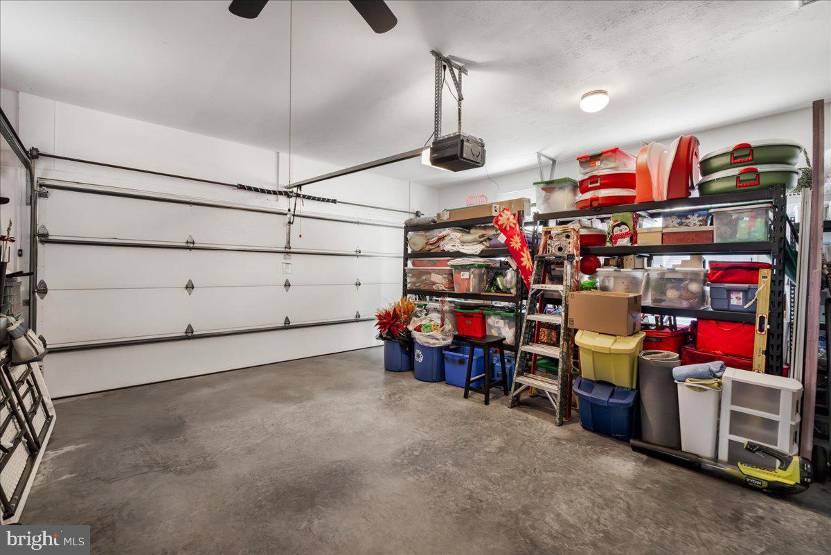 832 WINDER CT, WINCHESTER, Virginia 22601, 3 Bedrooms Bedrooms, 5 Rooms Rooms,2 BathroomsBathrooms,Residential,For sale,832 WINDER CT,VAWI2009800 MLS # VAWI2009800