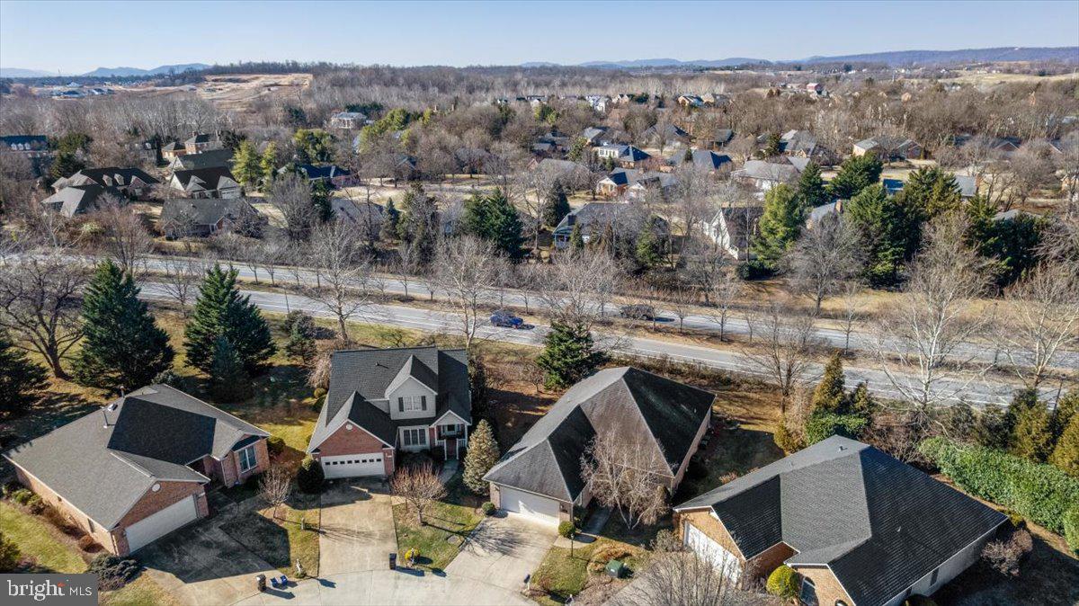 832 WINDER CT, WINCHESTER, Virginia 22601, 3 Bedrooms Bedrooms, 5 Rooms Rooms,2 BathroomsBathrooms,Residential,For sale,832 WINDER CT,VAWI2009800 MLS # VAWI2009800