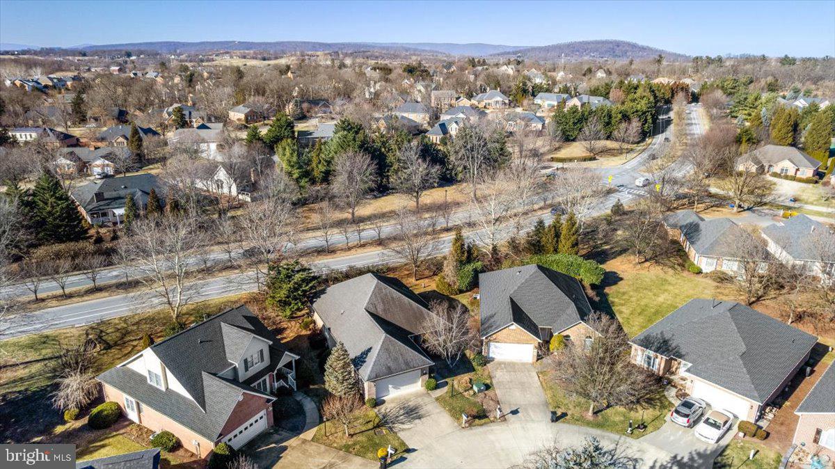 832 WINDER CT, WINCHESTER, Virginia 22601, 3 Bedrooms Bedrooms, 5 Rooms Rooms,2 BathroomsBathrooms,Residential,For sale,832 WINDER CT,VAWI2009800 MLS # VAWI2009800