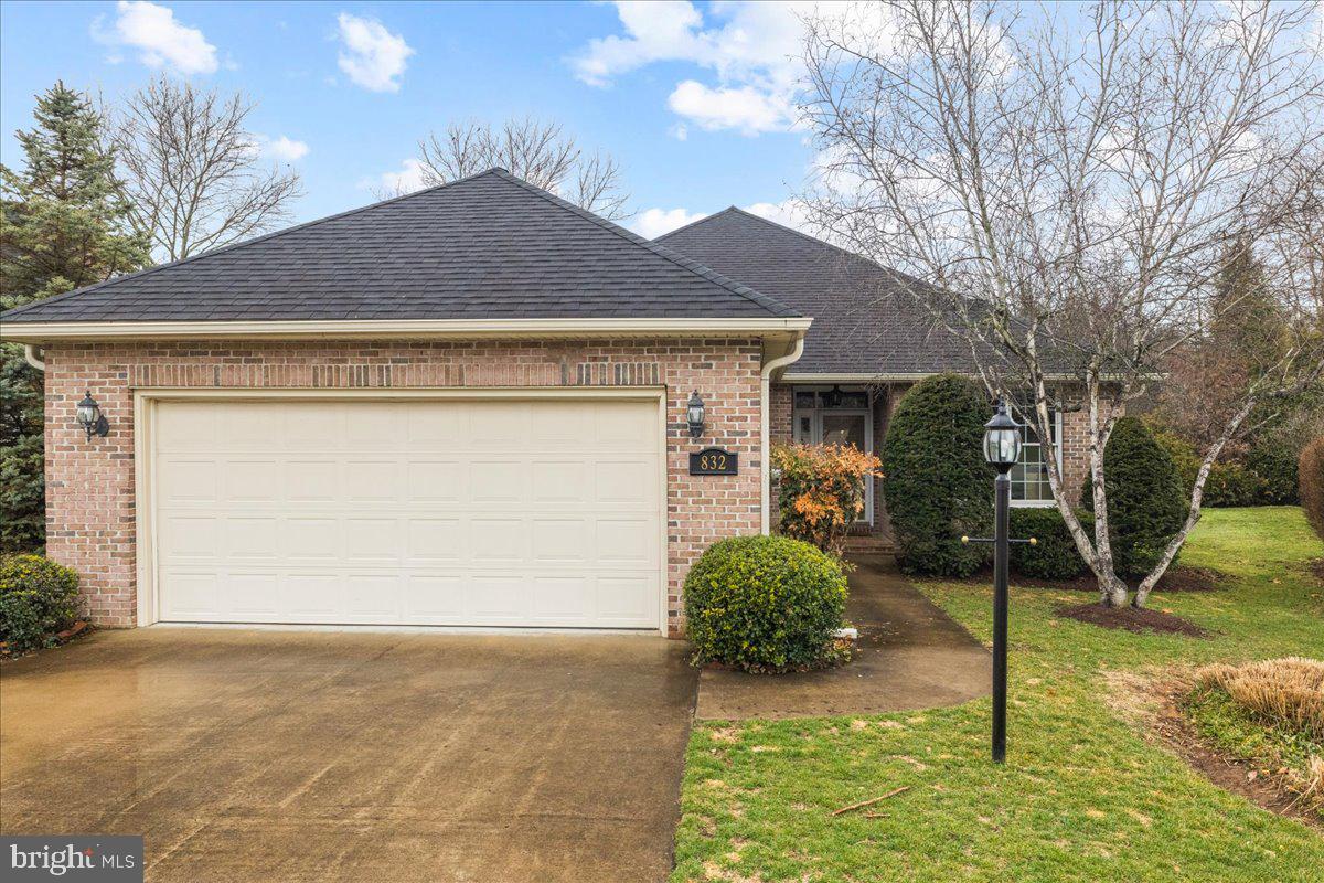 832 WINDER CT, WINCHESTER, Virginia 22601, 3 Bedrooms Bedrooms, 5 Rooms Rooms,2 BathroomsBathrooms,Residential,For sale,832 WINDER CT,VAWI2009800 MLS # VAWI2009800