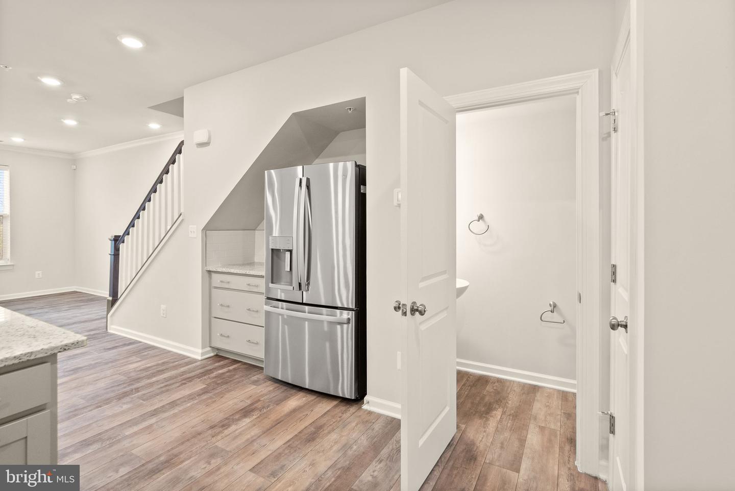 43361 RADFORD DIVIDE TER, ASHBURN, Virginia 20148, 3 Bedrooms Bedrooms, ,2 BathroomsBathrooms,Residential,For sale,43361 RADFORD DIVIDE TER,VALO2114200 MLS # VALO2114200