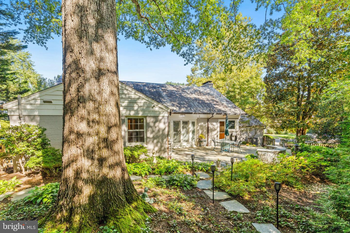 4225 50TH ST NW, WASHINGTON, District Of Columbia 20016, 3 Bedrooms Bedrooms, ,3 BathroomsBathrooms,Residential,For sale,4225 50TH ST NW,DCDC2242110 MLS # DCDC2242110