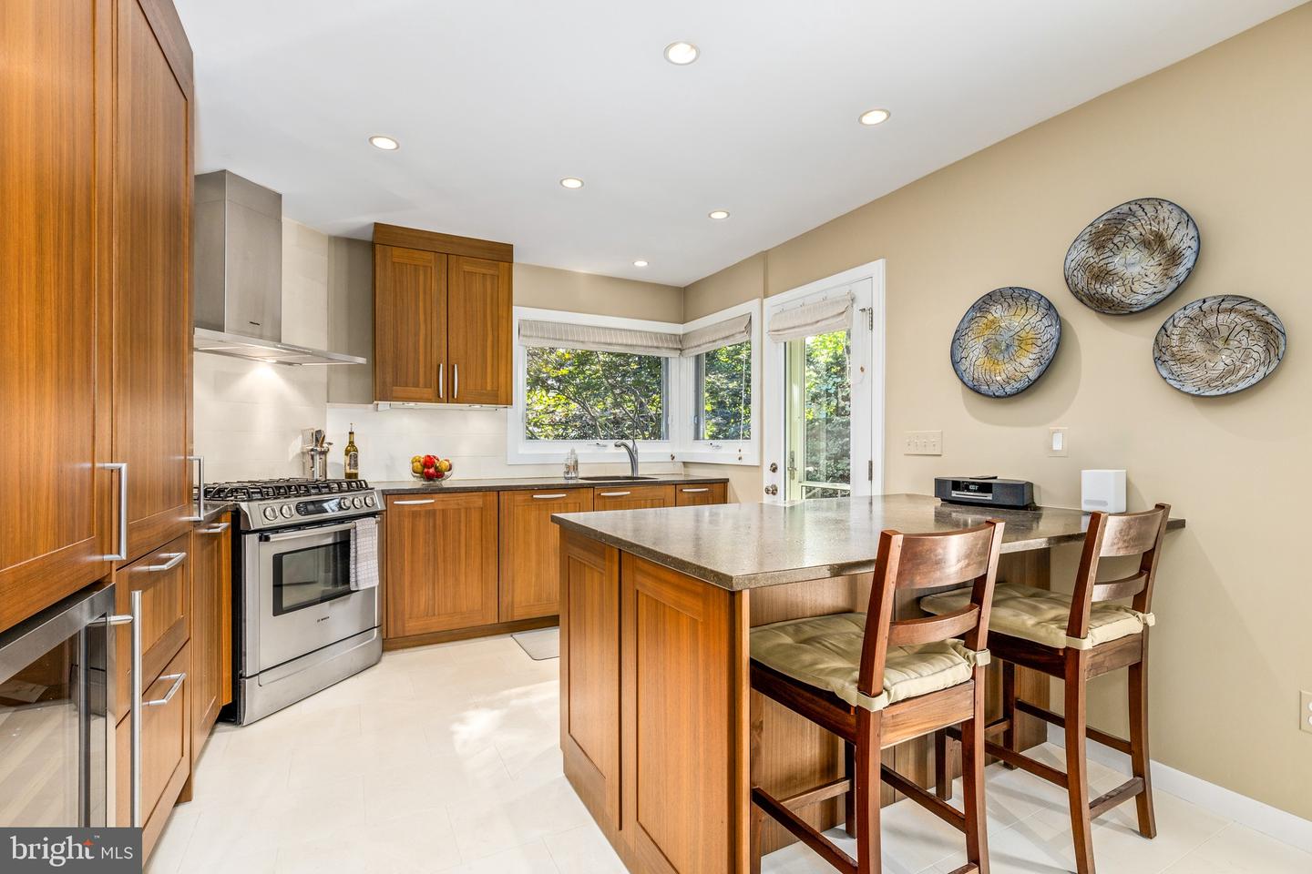 4225 50TH ST NW, WASHINGTON, District Of Columbia 20016, 3 Bedrooms Bedrooms, ,3 BathroomsBathrooms,Residential,For sale,4225 50TH ST NW,DCDC2242110 MLS # DCDC2242110