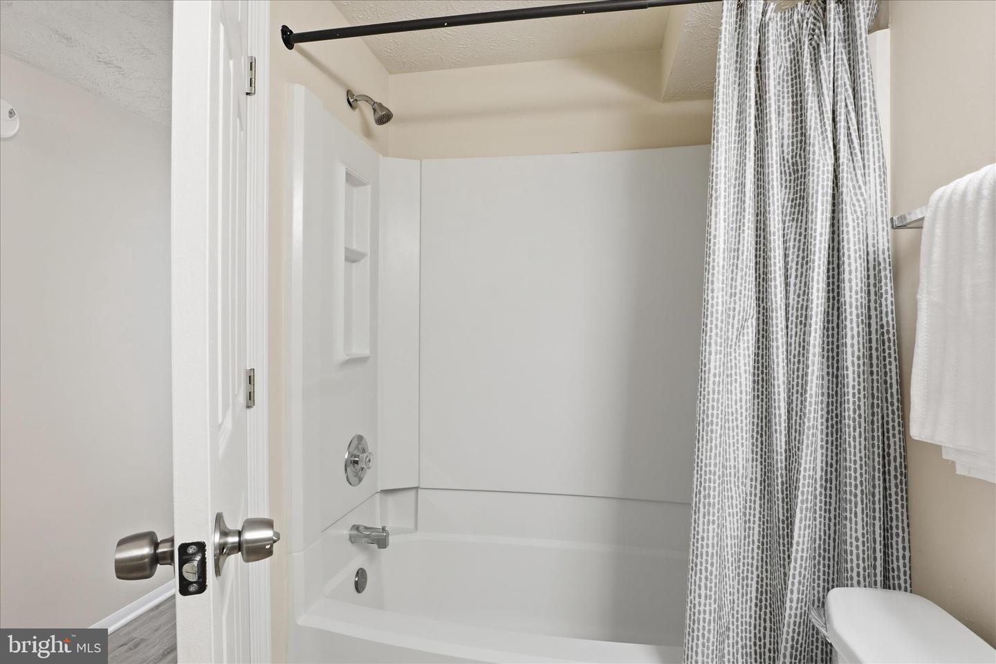 8386 BROCKHAM DR #F, ALEXANDRIA, Virginia 22309, 2 Bedrooms Bedrooms, ,2 BathroomsBathrooms,Residential,For sale,8386 BROCKHAM DR #F,VAFX2286544 MLS # VAFX2286544 8386 BROCKHAM DR #F, ALEXANDRIA, Virginia 22309, 2 Bedrooms Bedrooms, ,2 BathroomsBathrooms,Residential,For sale,8386 BROCKHAM DR #F,VAFX2286544 MLS # VAFX2286544