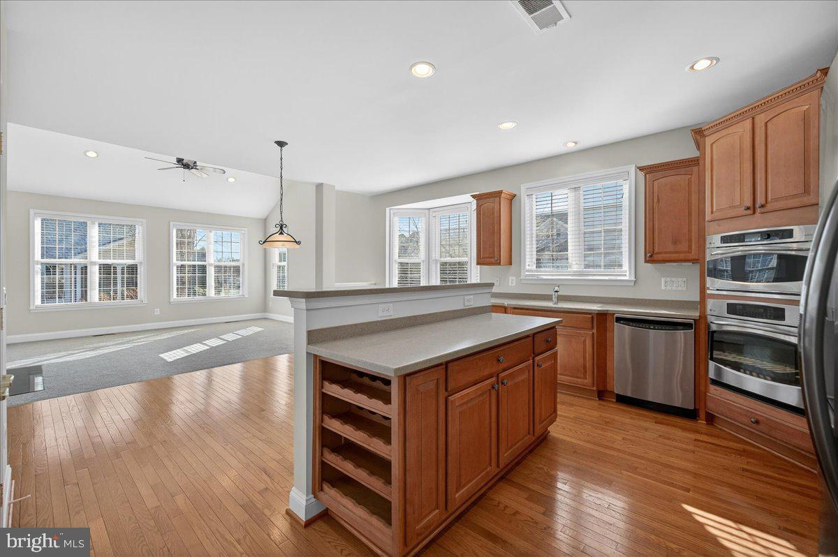 6159 FERRIER CT, GAINESVILLE, Virginia 20155, 3 Bedrooms Bedrooms, 14 Rooms Rooms,3 BathroomsBathrooms,Residential,For sale,6159 FERRIER CT,VAPW2110838 MLS # VAPW2110838