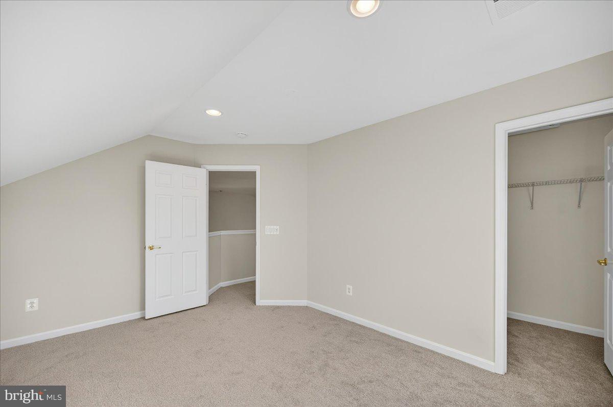 6159 FERRIER CT, GAINESVILLE, Virginia 20155, 3 Bedrooms Bedrooms, 14 Rooms Rooms,3 BathroomsBathrooms,Residential,For sale,6159 FERRIER CT,VAPW2110838 MLS # VAPW2110838