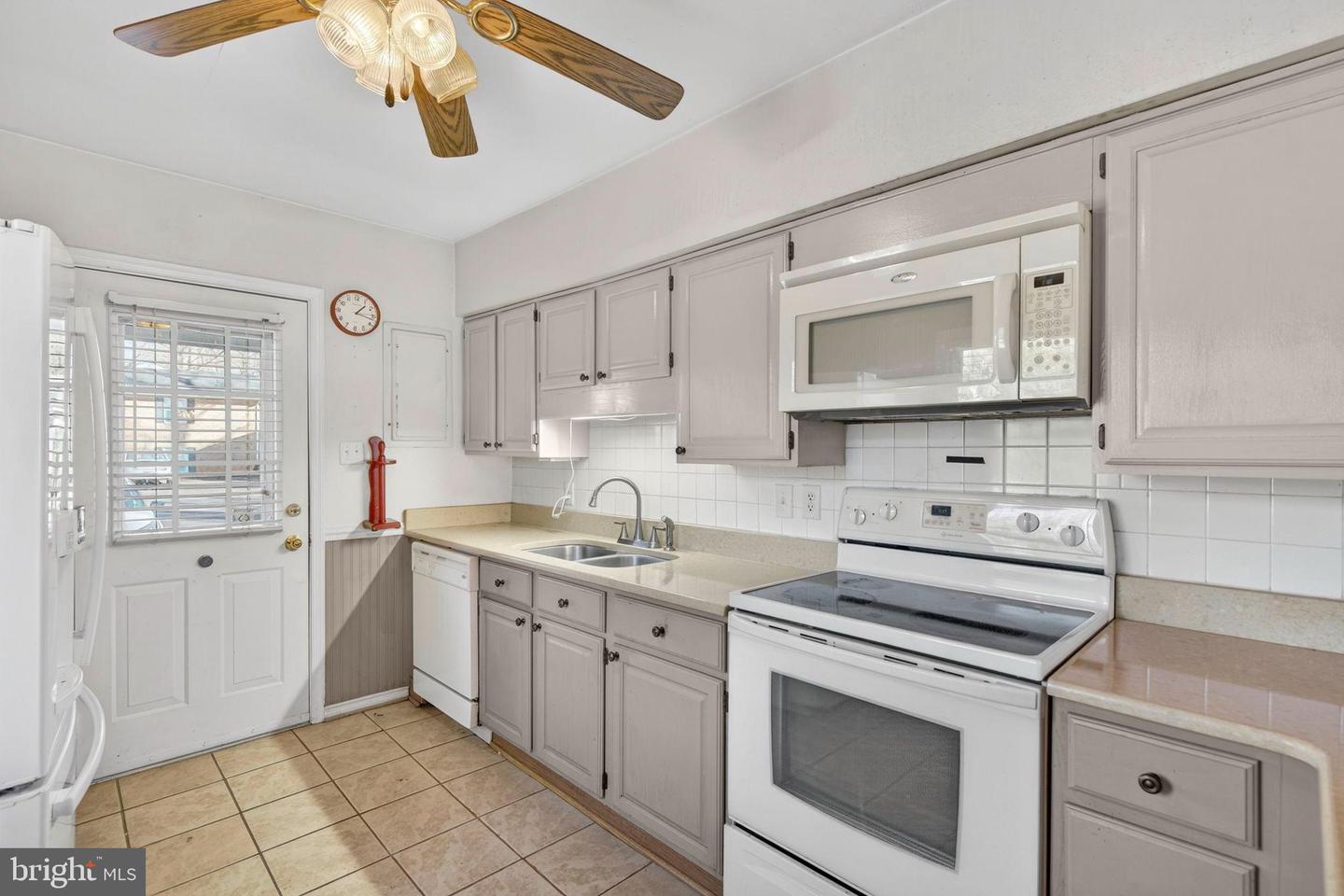 7243 COVINGTONS CORNER RD, BEALETON, Virginia 22712, 2 Bedrooms Bedrooms, 9 Rooms Rooms,2 BathroomsBathrooms,Residential,For sale,7243 COVINGTONS CORNER RD,VAFQ2020178 MLS # VAFQ2020178 7243 COVINGTONS CORNER RD, BEALETON, Virginia 22712, 2 Bedrooms Bedrooms, 9 Rooms Rooms,2 BathroomsBathrooms,Residential,For sale,7243 COVINGTONS CORNER RD,VAFQ2020178 MLS # VAFQ2020178