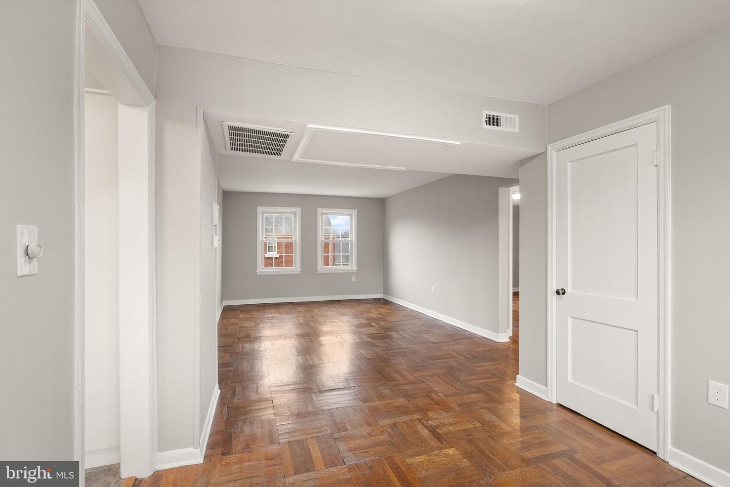 6628 E WAKEFIELD DR E #C1, ALEXANDRIA, Virginia 22307, 2 Bedrooms Bedrooms, ,1 BathroomBathrooms,Residential,For sale,6628 E WAKEFIELD DR E #C1,VAFX2286626 MLS # VAFX2286626