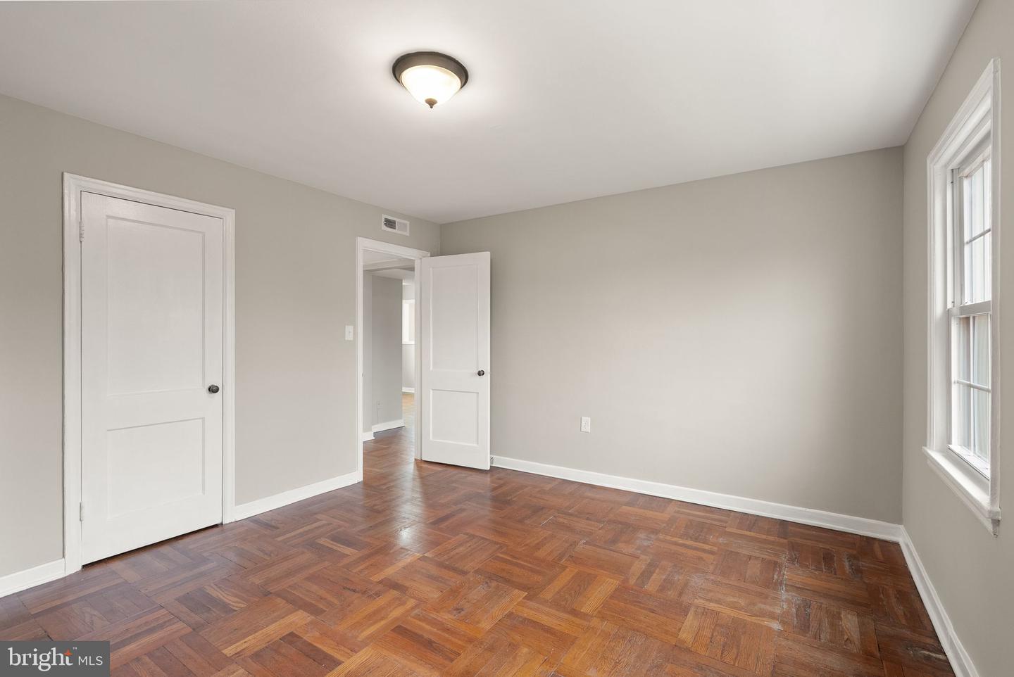 6628 E WAKEFIELD DR E #C1, ALEXANDRIA, Virginia 22307, 2 Bedrooms Bedrooms, ,1 BathroomBathrooms,Residential,For sale,6628 E WAKEFIELD DR E #C1,VAFX2286626 MLS # VAFX2286626