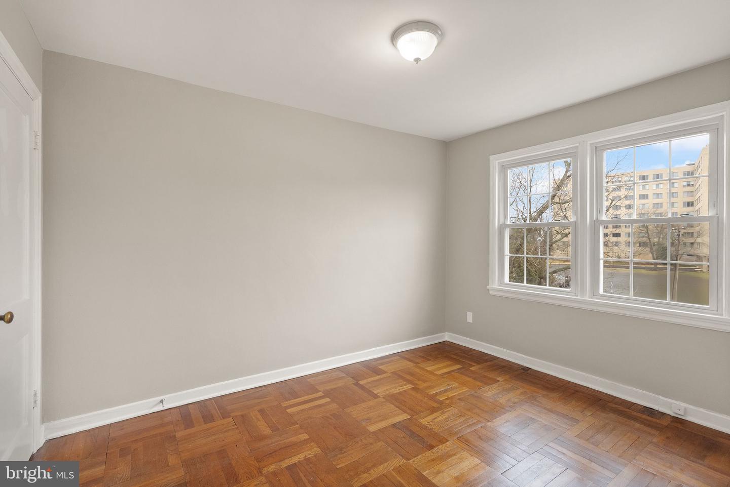 6628 E WAKEFIELD DR E #C1, ALEXANDRIA, Virginia 22307, 2 Bedrooms Bedrooms, ,1 BathroomBathrooms,Residential,For sale,6628 E WAKEFIELD DR E #C1,VAFX2286626 MLS # VAFX2286626