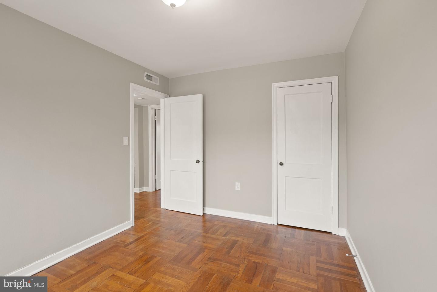 6628 E WAKEFIELD DR E #C1, ALEXANDRIA, Virginia 22307, 2 Bedrooms Bedrooms, ,1 BathroomBathrooms,Residential,For sale,6628 E WAKEFIELD DR E #C1,VAFX2286626 MLS # VAFX2286626