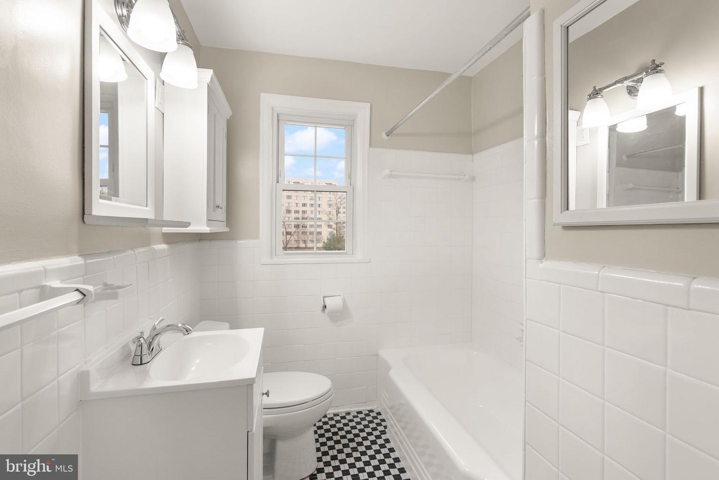 6628 E WAKEFIELD DR E #C1, ALEXANDRIA, Virginia 22307, 2 Bedrooms Bedrooms, ,1 BathroomBathrooms,Residential,For sale,6628 E WAKEFIELD DR E #C1,VAFX2286626 MLS # VAFX2286626