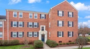 6628 E WAKEFIELD DR E #C1, ALEXANDRIA, Virginia 22307, 2 Bedrooms Bedrooms, ,1 BathroomBathrooms,Residential,For sale,6628 E WAKEFIELD DR E #C1,VAFX2286626 MLS # VAFX2286626