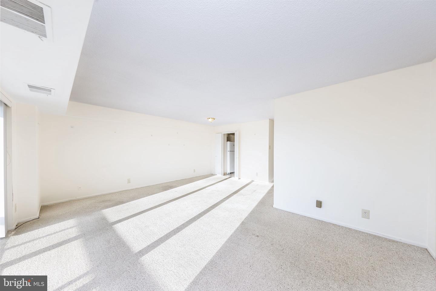 307 YOAKUM PKWY #802, ALEXANDRIA, Virginia 22304, 1 Bedroom Bedrooms, ,1 BathroomBathrooms,Residential,For sale,307 YOAKUM PKWY #802,VAAX2053356 MLS # VAAX2053356