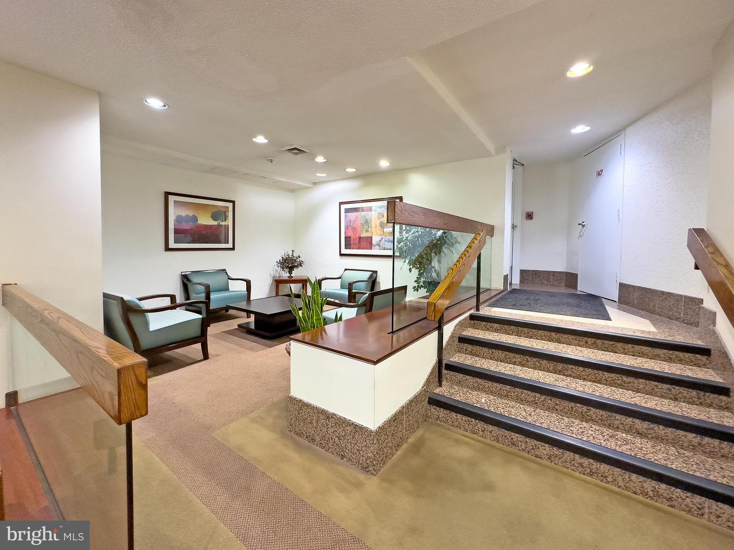 307 YOAKUM PKWY #802, ALEXANDRIA, Virginia 22304, 1 Bedroom Bedrooms, ,1 BathroomBathrooms,Residential,For sale,307 YOAKUM PKWY #802,VAAX2053356 MLS # VAAX2053356