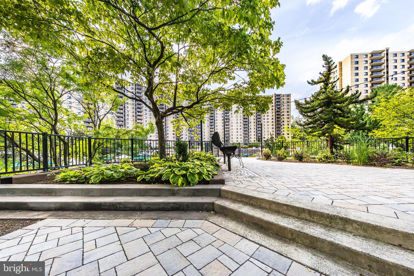 307 YOAKUM PKWY #802, ALEXANDRIA, Virginia 22304, 1 Bedroom Bedrooms, ,1 BathroomBathrooms,Residential,For sale,307 YOAKUM PKWY #802,VAAX2053356 MLS # VAAX2053356