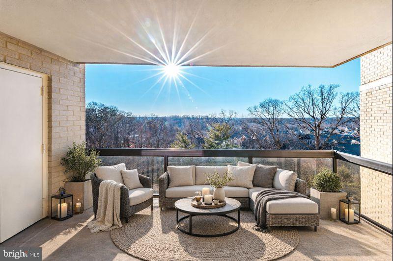 307 YOAKUM PKWY #802, ALEXANDRIA, Virginia 22304, 1 Bedroom Bedrooms, ,1 BathroomBathrooms,Residential,For sale,307 YOAKUM PKWY #802,VAAX2053356 MLS # VAAX2053356