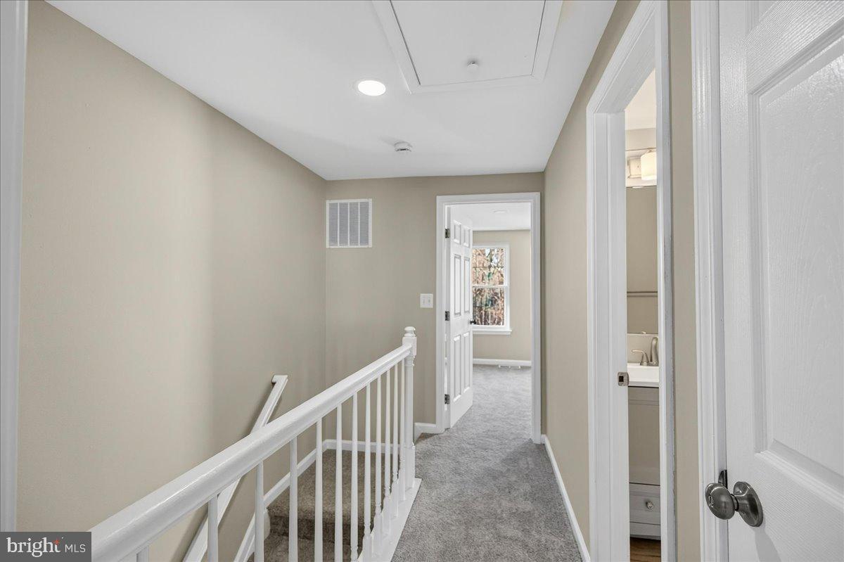 8357 GEORGIAN CT, MANASSAS, Virginia 20110, 2 Bedrooms Bedrooms, 4 Rooms Rooms,2 BathroomsBathrooms,Residential,For sale,8357 GEORGIAN CT,VAMN2009994 MLS # VAMN2009994