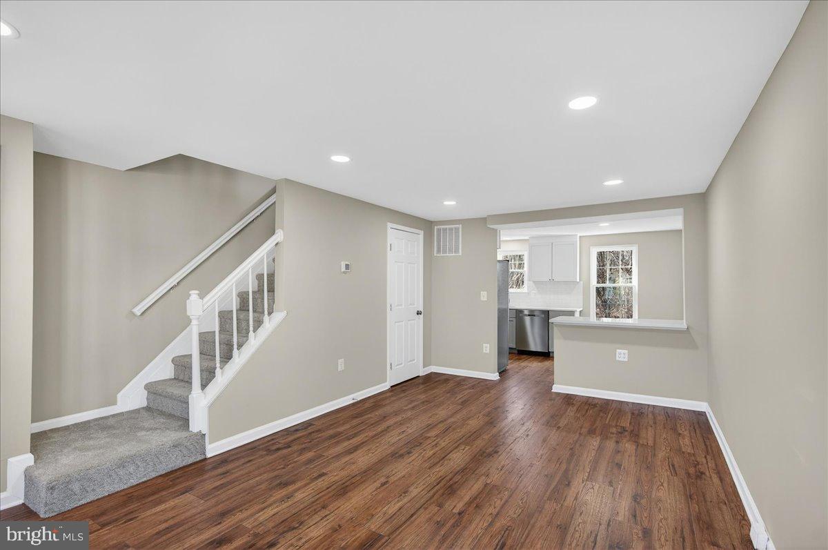 8357 GEORGIAN CT, MANASSAS, Virginia 20110, 2 Bedrooms Bedrooms, 4 Rooms Rooms,2 BathroomsBathrooms,Residential,For sale,8357 GEORGIAN CT,VAMN2009994 MLS # VAMN2009994