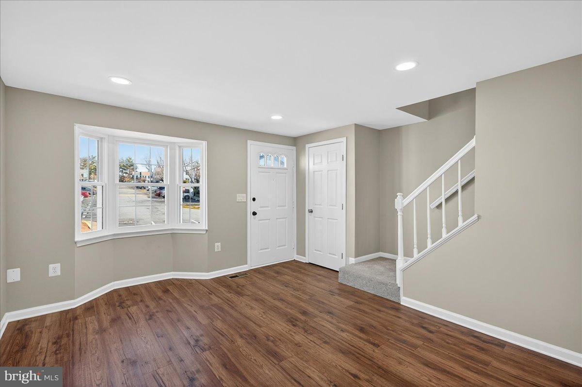 8357 GEORGIAN CT, MANASSAS, Virginia 20110, 2 Bedrooms Bedrooms, 4 Rooms Rooms,2 BathroomsBathrooms,Residential,For sale,8357 GEORGIAN CT,VAMN2009994 MLS # VAMN2009994