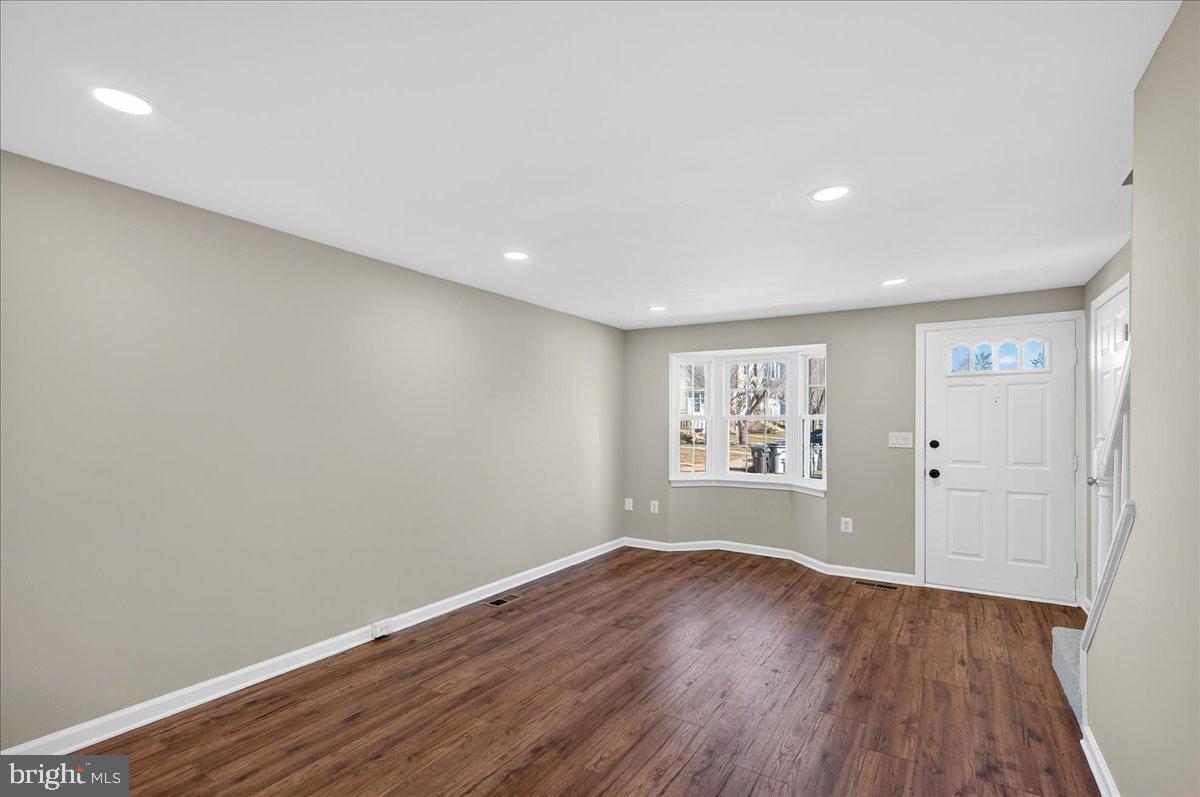 8357 GEORGIAN CT, MANASSAS, Virginia 20110, 2 Bedrooms Bedrooms, 4 Rooms Rooms,2 BathroomsBathrooms,Residential,For sale,8357 GEORGIAN CT,VAMN2009994 MLS # VAMN2009994