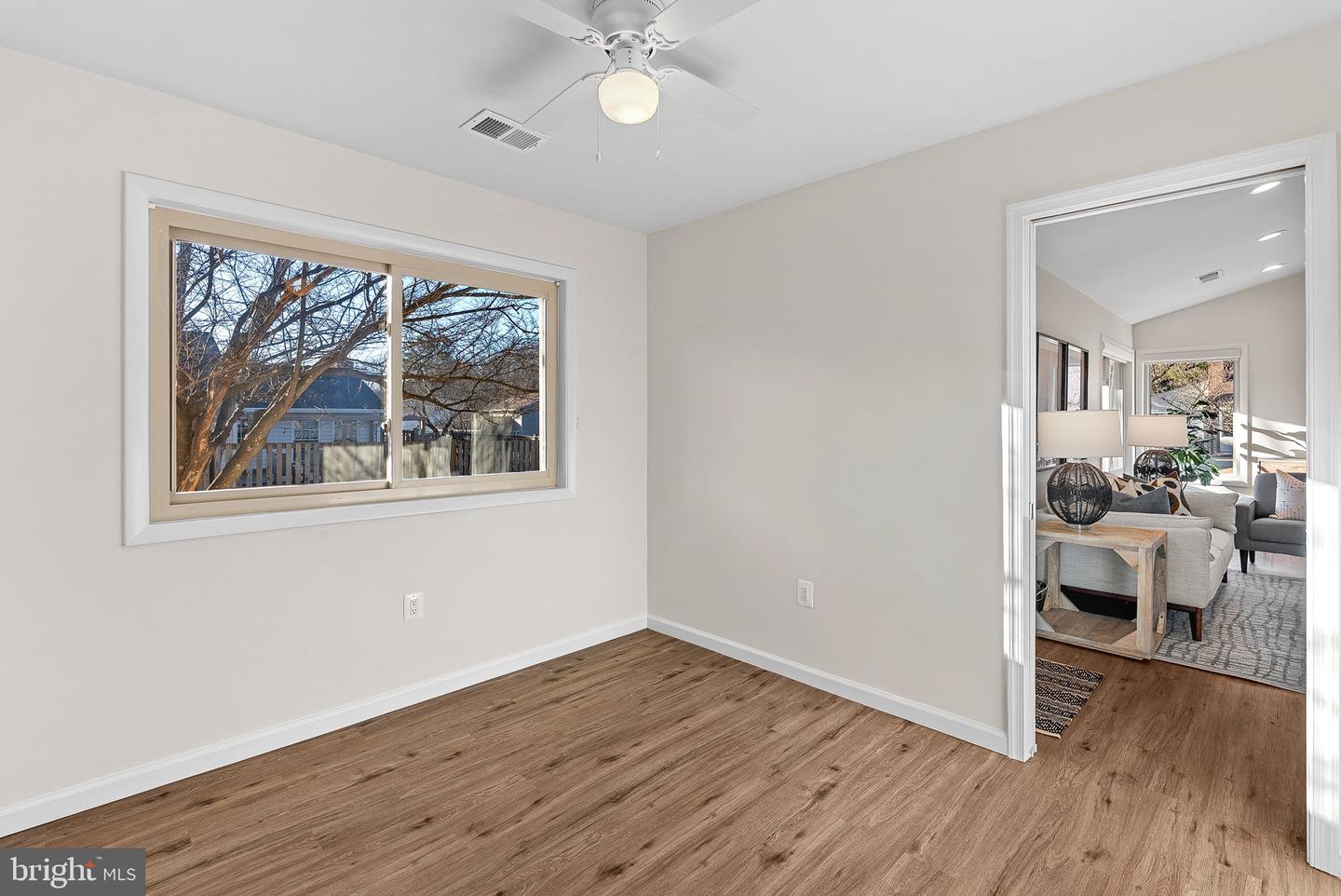 103 E MEADOWLAND LN, STERLING, Virginia 20164, 3 Bedrooms Bedrooms, ,2 BathroomsBathrooms,Residential,For sale,103 E MEADOWLAND LN,VALO2114304 MLS # VALO2114304