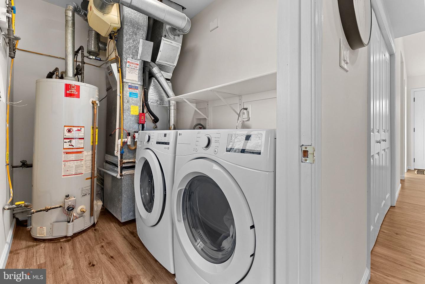 103 E MEADOWLAND LN, STERLING, Virginia 20164, 3 Bedrooms Bedrooms, ,2 BathroomsBathrooms,Residential,For sale,103 E MEADOWLAND LN,VALO2114304 MLS # VALO2114304