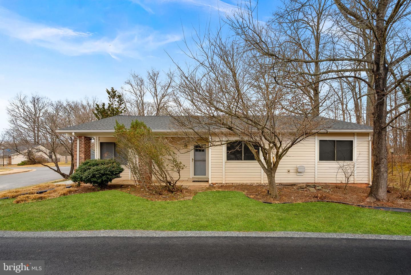 103 E MEADOWLAND LN, STERLING, Virginia 20164, 3 Bedrooms Bedrooms, ,2 BathroomsBathrooms,Residential,For sale,103 E MEADOWLAND LN,VALO2114304 MLS # VALO2114304