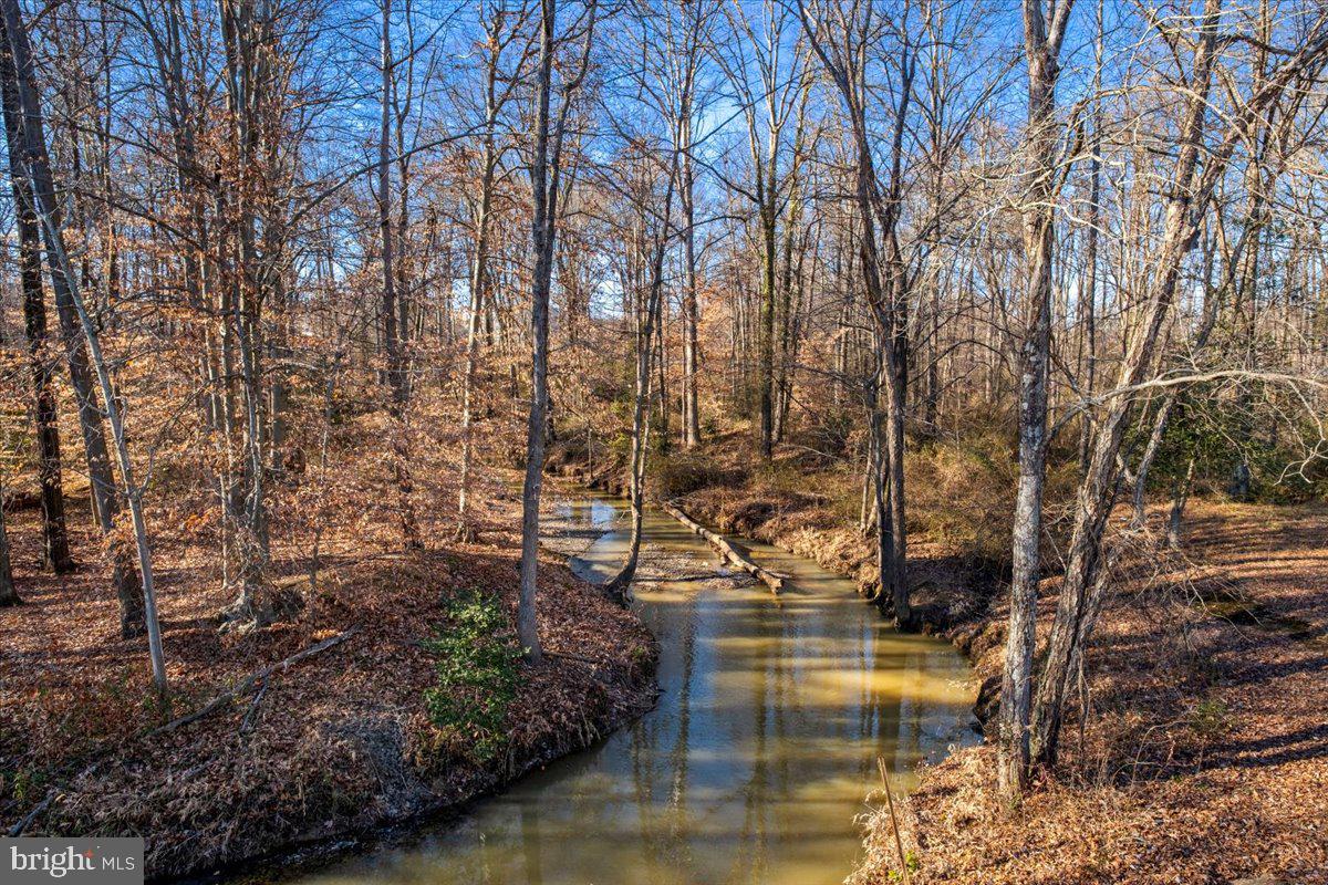 5304 CEDAR CT, ALEXANDRIA, Virginia 22309, 3 Bedrooms Bedrooms, ,1 BathroomBathrooms,Residential,For sale,5304 CEDAR CT,VAFX2286750 MLS # VAFX2286750