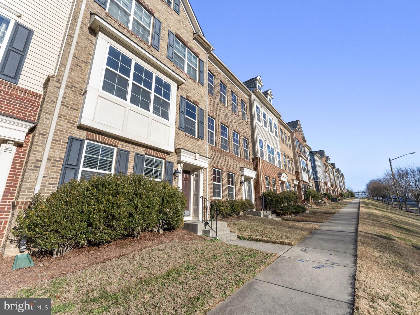 9002 PHITA LN, MANASSAS PARK, Virginia 20111, 3 Bedrooms Bedrooms, 7 Rooms Rooms,3 BathroomsBathrooms,Residential,For sale,9002 PHITA LN,VAMP2003598 MLS # VAMP2003598