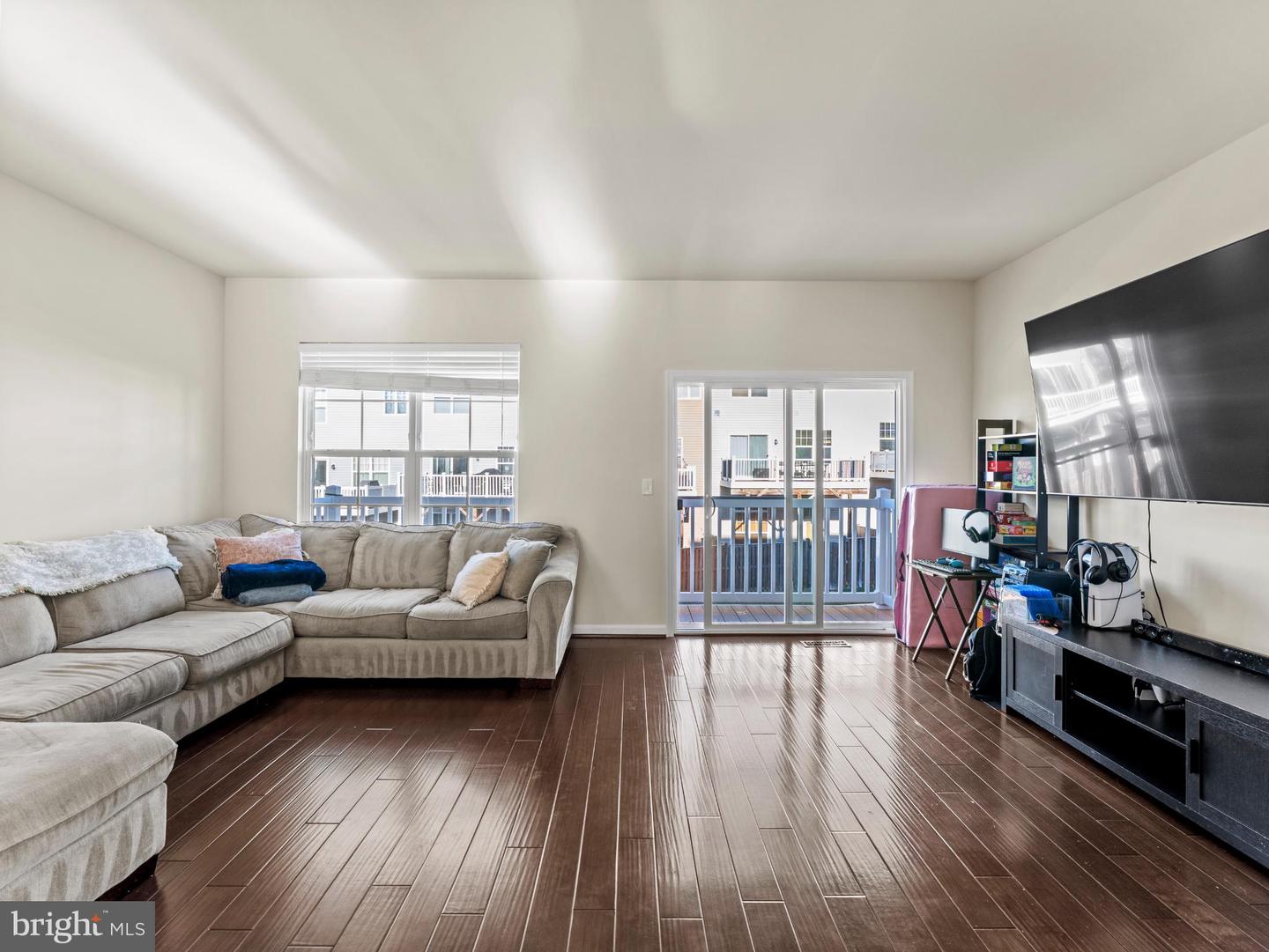 9002 PHITA LN, MANASSAS PARK, Virginia 20111, 3 Bedrooms Bedrooms, 7 Rooms Rooms,3 BathroomsBathrooms,Residential,For sale,9002 PHITA LN,VAMP2003598 MLS # VAMP2003598