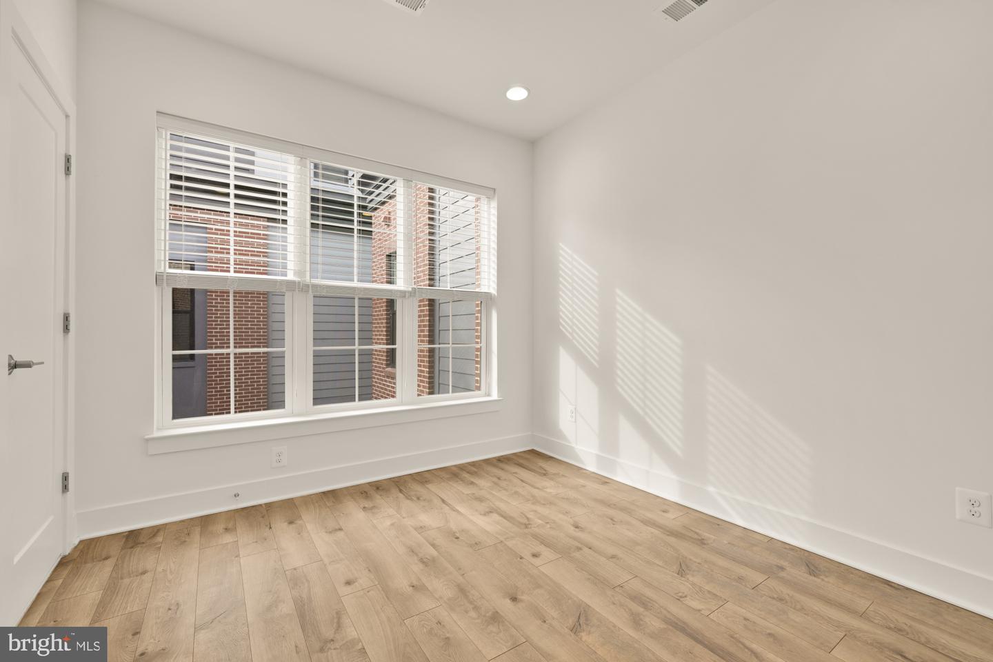 11246 FARADAY PARK DR, RESTON, Virginia 20190, 3 Bedrooms Bedrooms, ,3 BathroomsBathrooms,Residential,For sale,11246 FARADAY PARK DR,VAFX2286784 MLS # VAFX2286784