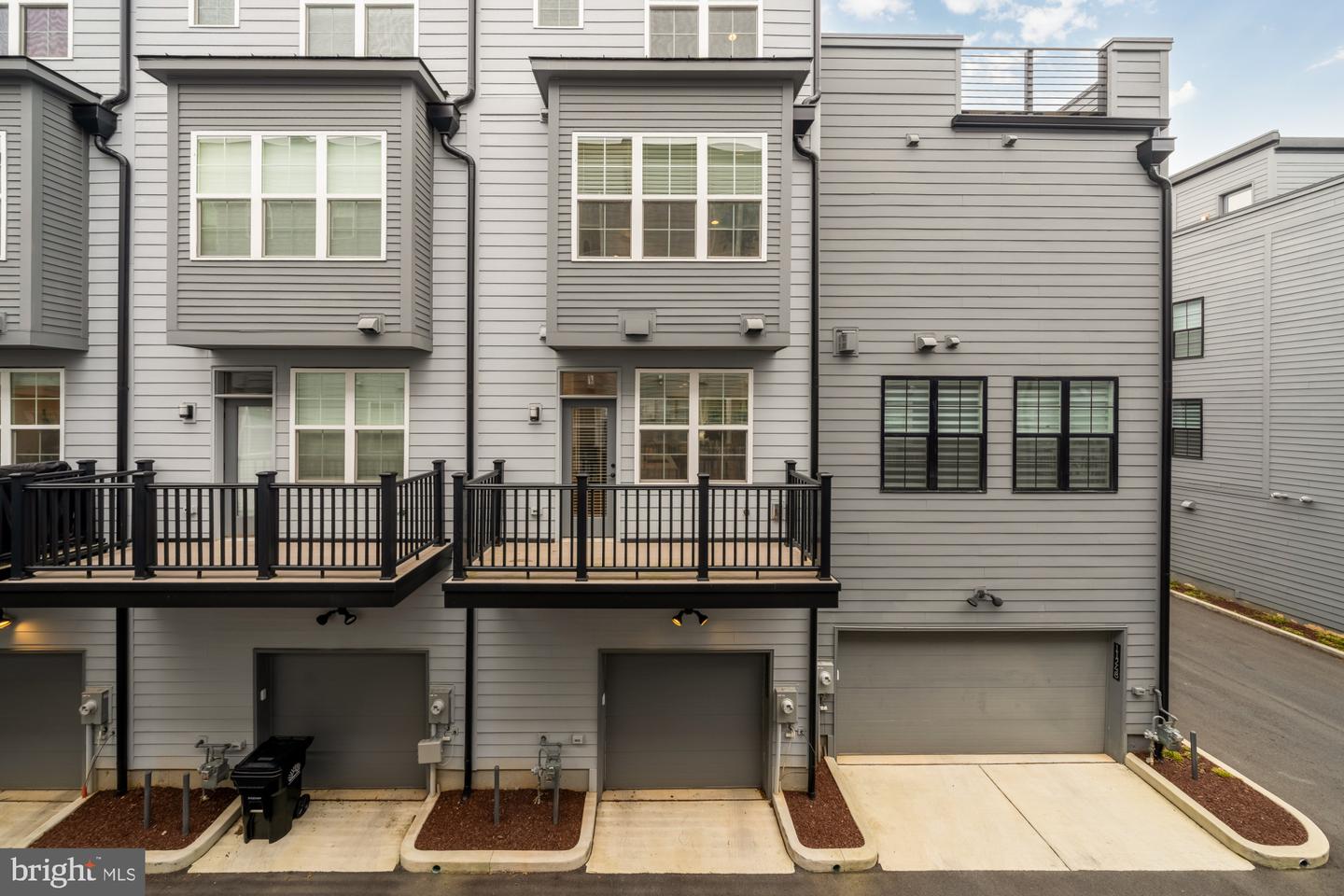 11246 FARADAY PARK DR, RESTON, Virginia 20190, 3 Bedrooms Bedrooms, ,3 BathroomsBathrooms,Residential,For sale,11246 FARADAY PARK DR,VAFX2286784 MLS # VAFX2286784