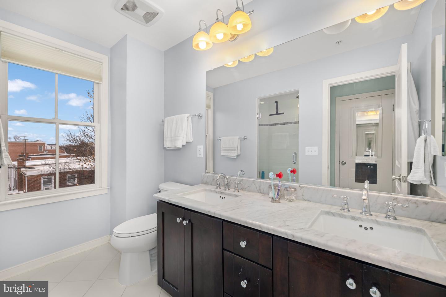 808 MONTGOMERY ST, ALEXANDRIA, Virginia 22314, 3 Bedrooms Bedrooms, ,2 BathroomsBathrooms,Residential,For sale,808 MONTGOMERY ST,VAAX2053374 MLS # VAAX2053374