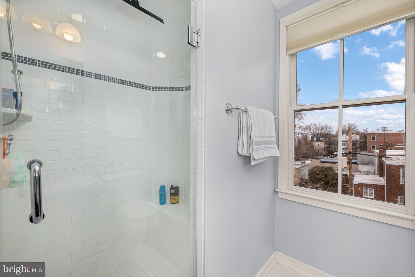 808 MONTGOMERY ST, ALEXANDRIA, Virginia 22314, 3 Bedrooms Bedrooms, ,2 BathroomsBathrooms,Residential,For sale,808 MONTGOMERY ST,VAAX2053374 MLS # VAAX2053374