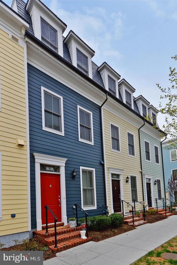 808 MONTGOMERY ST, ALEXANDRIA, Virginia 22314, 3 Bedrooms Bedrooms, ,2 BathroomsBathrooms,Residential,For sale,808 MONTGOMERY ST,VAAX2053374 MLS # VAAX2053374