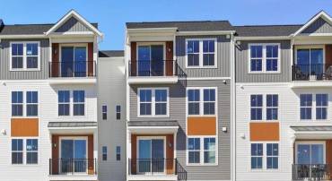 242 VIOLET WAY #1, STAFFORD, Virginia 22554, 3 Bedrooms Bedrooms, ,2 BathroomsBathrooms,Residential,For sale,242 VIOLET WAY #1,VAST2045416 MLS # VAST2045416