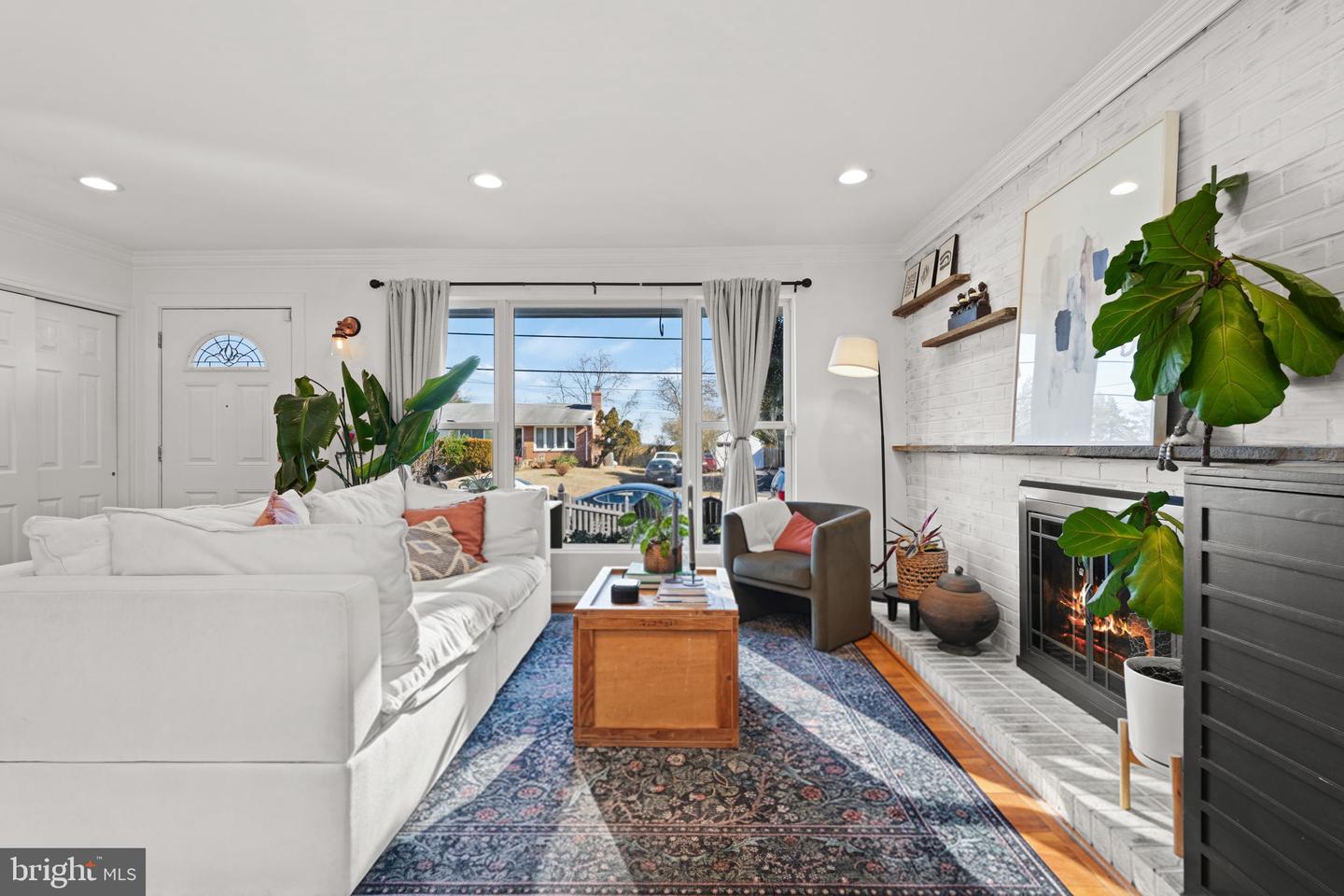 2114 N EARLEY ST, ALEXANDRIA, Virginia 22302, 4 Bedrooms Bedrooms, ,3 BathroomsBathrooms,Residential,For sale,2114 N EARLEY ST,VAAX2053392 MLS # VAAX2053392